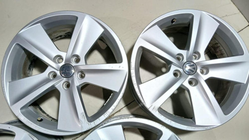  JUEGO LLANTAS VOLKSWAGEN TOURAN (1T1) 