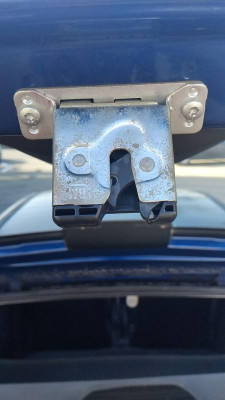 CERRADURA MALETERO / PORTON Opel Corsa C (2003->)