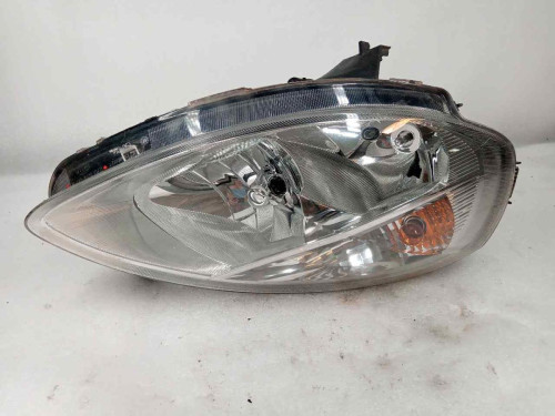  FARO DERECHO, LANCIA, MUSA (184) 