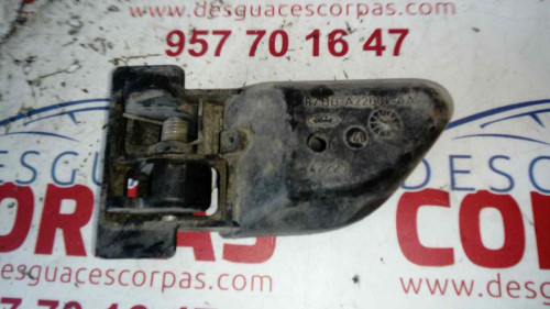  MANETA INTERIOR DELANTERA IZQUIERDA 