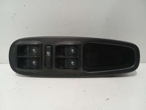  MANDO ELEVALUNAS DELANTERO IZQUIERDO FIAT 500L (330) 