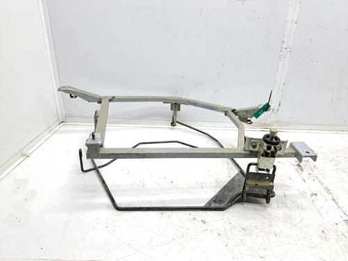 SOPORTE RUEDA REPUESTO Renault SCENIC IV 