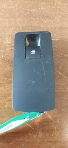 MANDO ELEVALUNAS DELANTERO DERECHO OPEL INSIGNIA BERLINA 