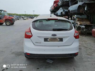FORD FOCUS BERLINA (CB8)