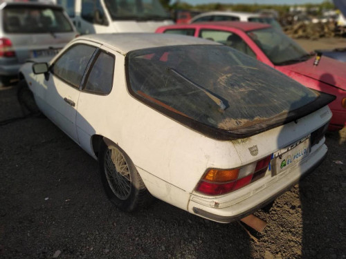  PORSCHE 924 