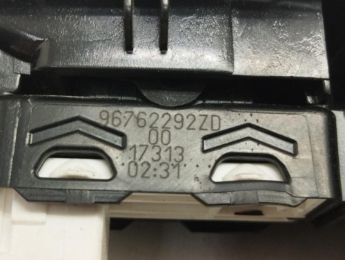 MANDO ELEVALUNAS TRASERO IZQUIERDO Peugeot 308 