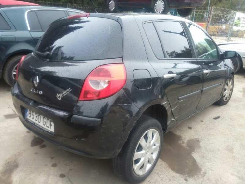 RENAULT CLIO III — автомобиль-донор на запчасти 