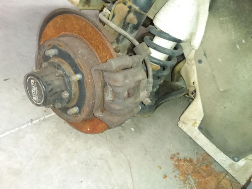 PINZA DE FRENO DELANTERA IZQUIERDA SUZUKI VITARA (SE/SF/ET) 