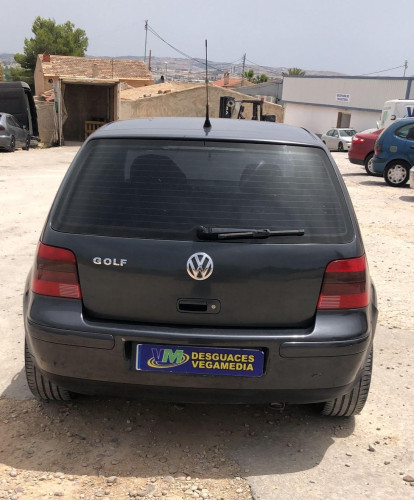 VOLKSWAGEN GOLF IV BERLINA (1J1)(10.1997) — автомобиль-донор на запчасти 