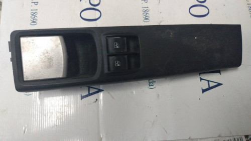 MANDO ELEVALUNAS DELANTERO IZQUIERDO, TATA, INDICA (1998)