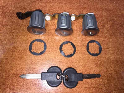 BOMBIN PUERTA DELANTERA IZQUIERDA