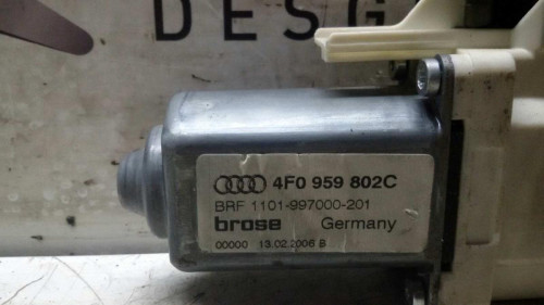 MOTOR ELEVALUNAS TRASERO DERECHO Audi A6 BERLINA (4F2) 