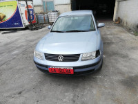 VOLKSWAGEN PASSAT BERLINA (3B2)