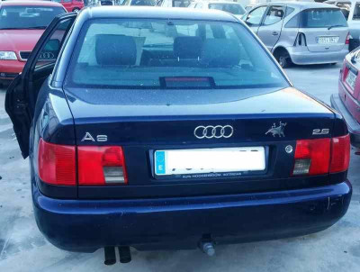 AUDI A6 BERLINA (C4)