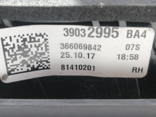  PILOTO TRASERO CENTRAL Opel ASTRA K BERLINA 5P 