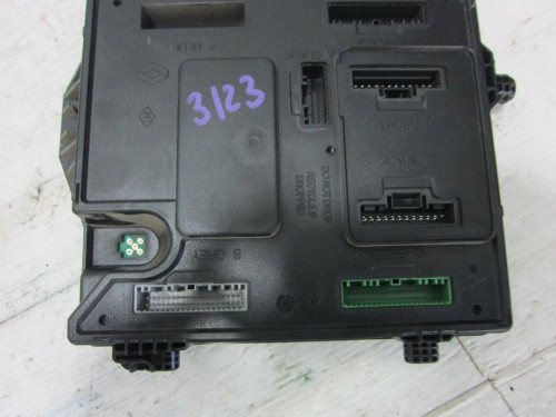  CAJA RELES / FUSIBLES RENAULT MEGANE III SPORT TOURER 