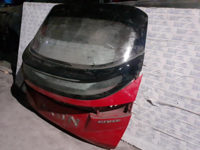 PORTON TRASERO