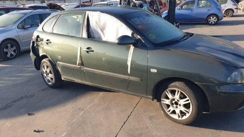 SEAT IBIZA (6L1) — vehículo donante para recambios 