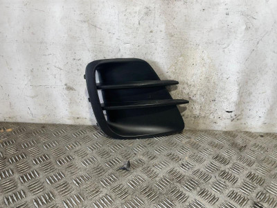 MOLDURA PARAGOLPE DELANTERA DERECHA
