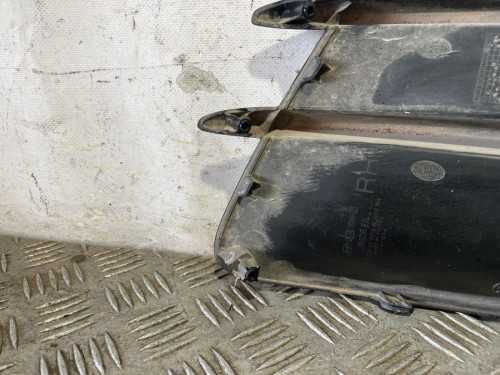 MOLDURA PARAGOLPE DELANTERA DERECHA 