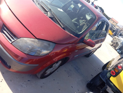 RENAULT SCENIC II (JM)