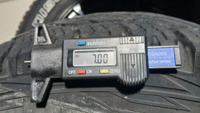 JUEGO LLANTAS, CHRYSLER, JEEP CHEROKEE (KJ)