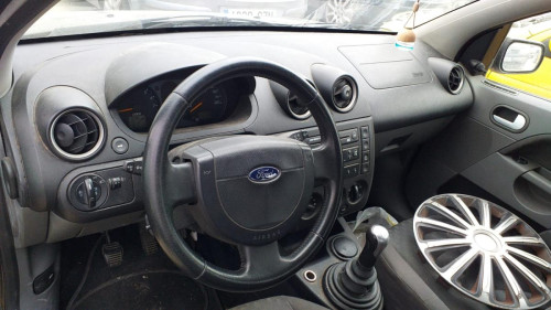  FORD FIESTA (CBK) 
