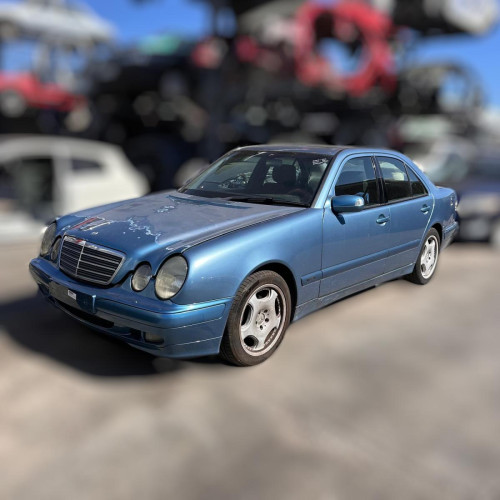  MERCEDES-BENZ CLASE E (BM 210) BERLINA 