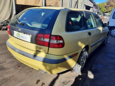 VOLVO V40 FAMILIAR