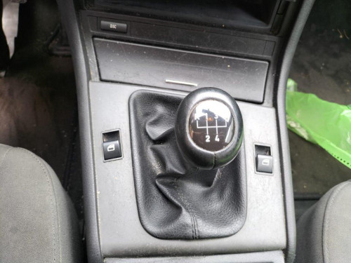  BMW SERIE 3 BERLINA (E46) 