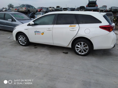TOYOTA AURIS (E18)