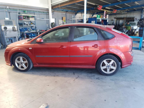 FORD FOCUS BERLINA (CAP) — автомобиль-донор на запчасти 