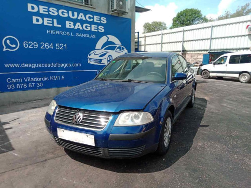  VOLKSWAGEN PASSAT BERLINA (3B3) 