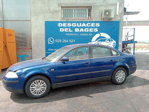  VOLKSWAGEN PASSAT BERLINA (3B3) 