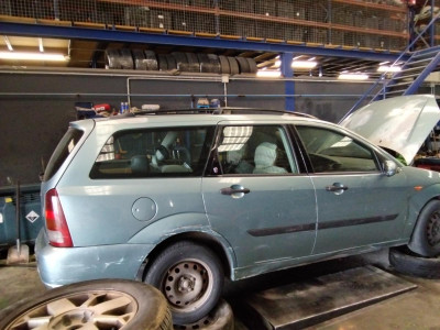 FORD FOCUS FAMILIAR (CAK)