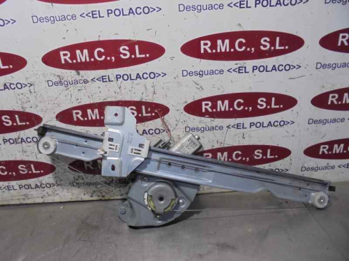 ELEVALUNAS DELANTERO DERECHO Dacia DUSTER I 