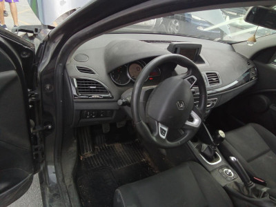 RENAULT MEGANE III BERLINA 5P
