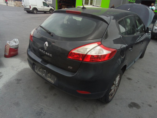 RENAULT MEGANE III BERLINA 5P — vehículo donante para recambios 