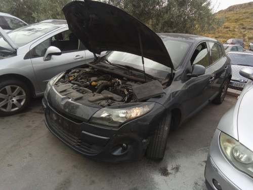 RENAULT MEGANE III BERLINA 5P — vehículo donante para recambios 