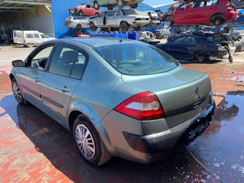 RENAULT MEGANE II BERLINA 3P 