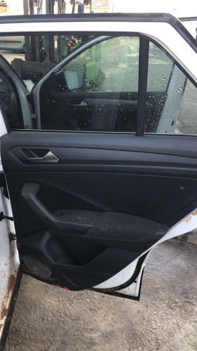 VOLKSWAGEN T-ROC (A11) — vehículo donante para recambios 