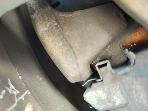 PINZA DE FRENO DELANTERA DERECHA de segunda mano