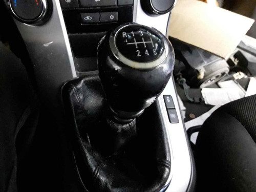 PALANCA CAMBIO Chevrolet CRUZE 5-PUERTAS 