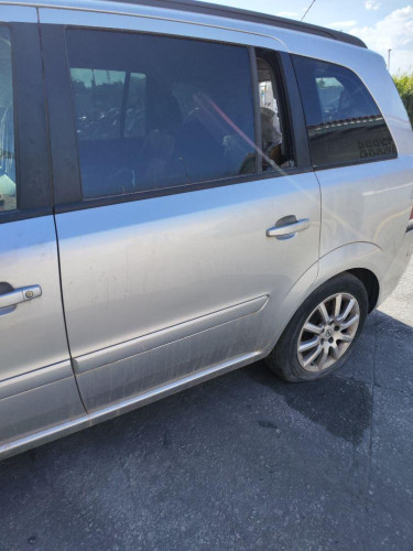PUERTA TRASERA IZQUIERDA OPEL ZAFIRA B 