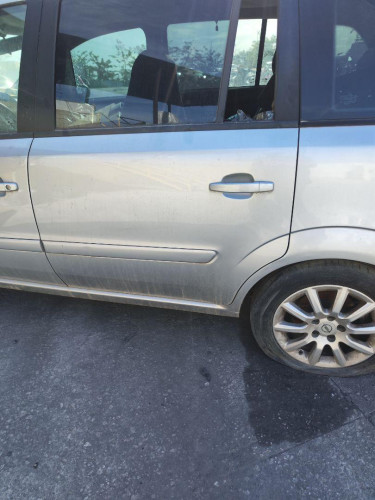PUERTA TRASERA IZQUIERDA OPEL ZAFIRA B 