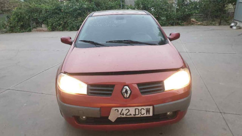 RENAULT MEGANE II BERLINA 5P — vehículo donante para recambios 