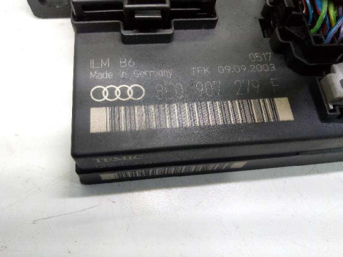  CAJA RELES / FUSIBLES AUDI A4 BERLINA (8E) 