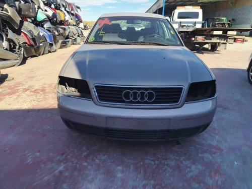  AUDI A6 BERLINA (4B2) 