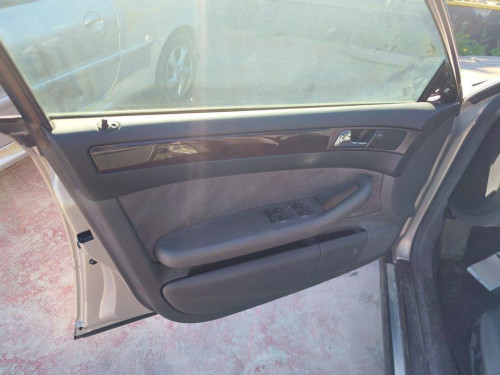  AUDI A6 BERLINA (4B2) 