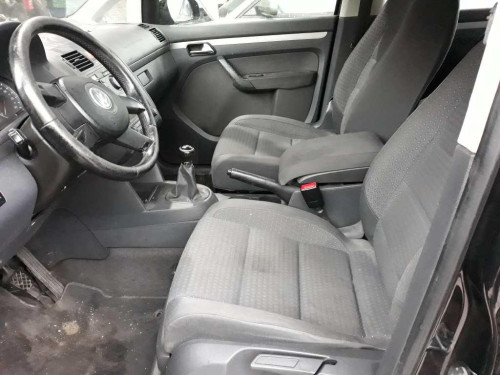 VOLKSWAGEN TOURAN (1T1) 